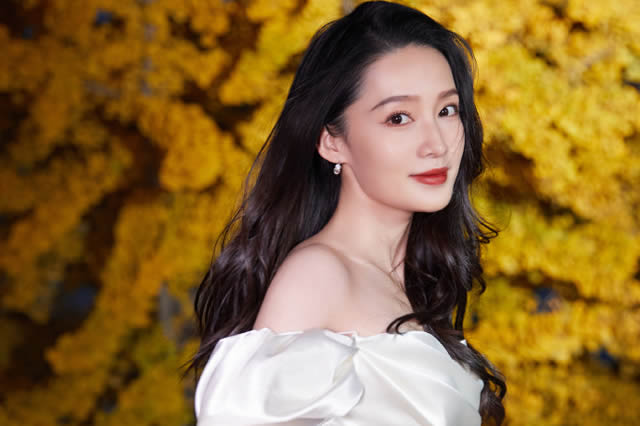 “玉骨瑶”的化妆声音!吐槽任敏不配合,事后还给背刺,民工们很心寒