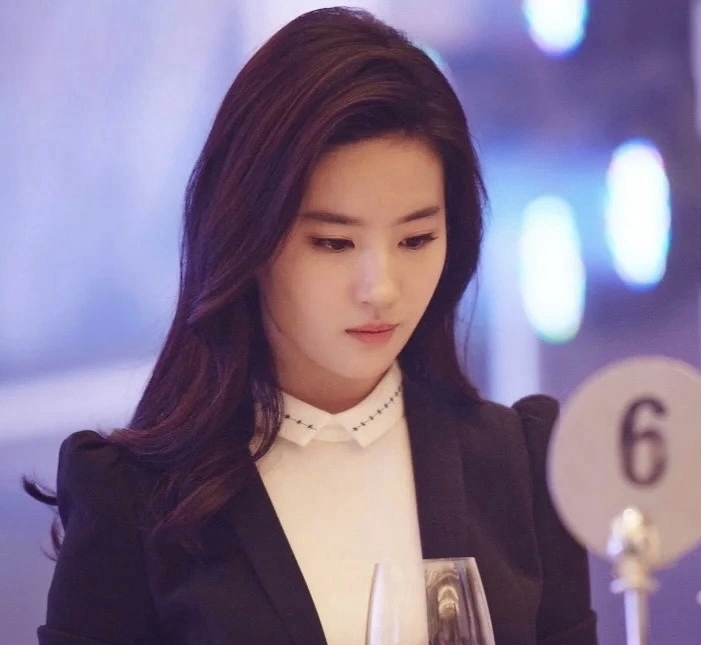 抢到华为新机后,这些元服务卡一定要试试